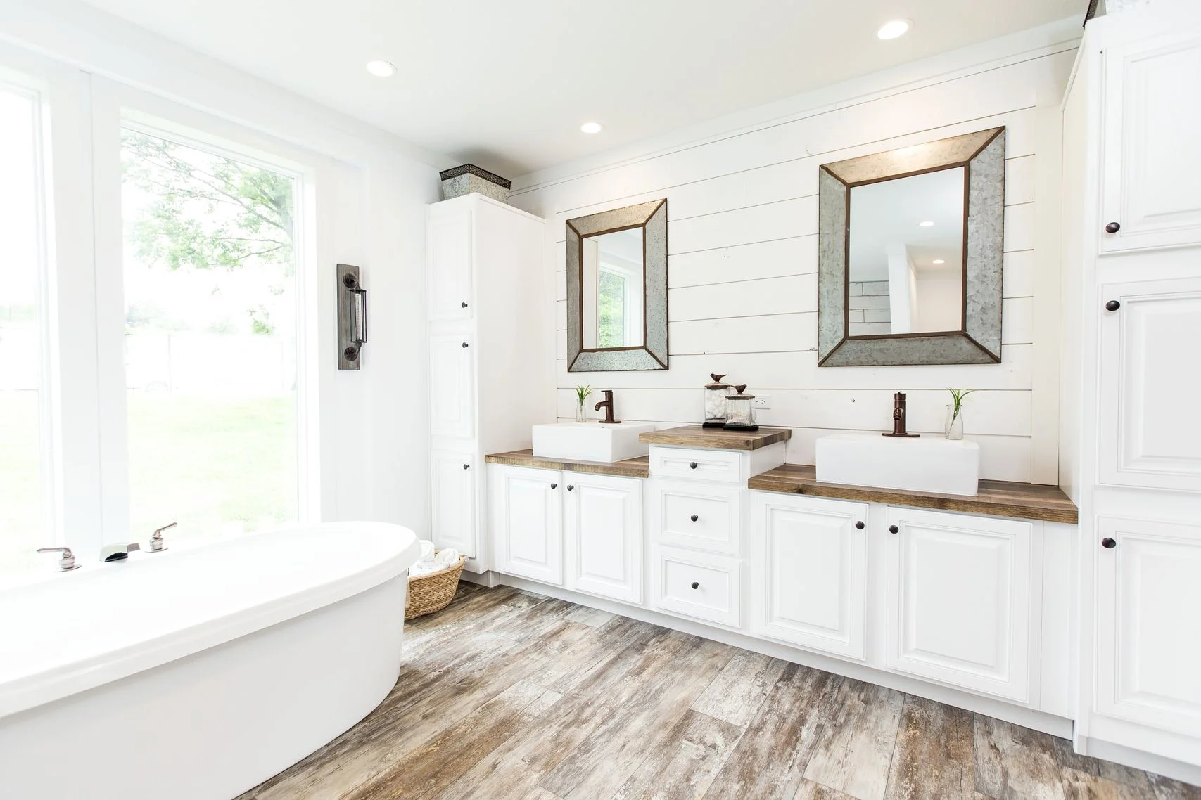 Modern mobile home bathroom designs