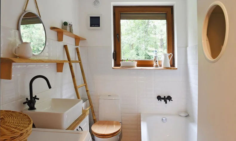 Water damage in mobile home bathrooms